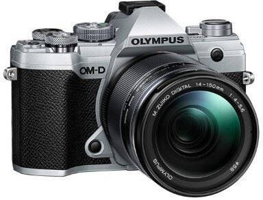 Olympus OM-D E-M5 III Body Zilver + 14-150mm f/4.0-5.6 II Zwart